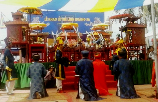 ແຂວງ ກວາງງ້າຍ ຈັດພິທີອາໄລຫານັກຮົບ ຮ່ວາງຊາ